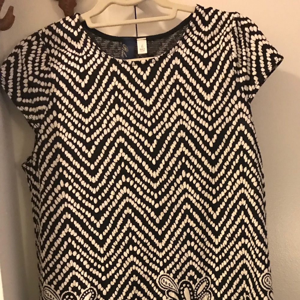 Black and white print dress